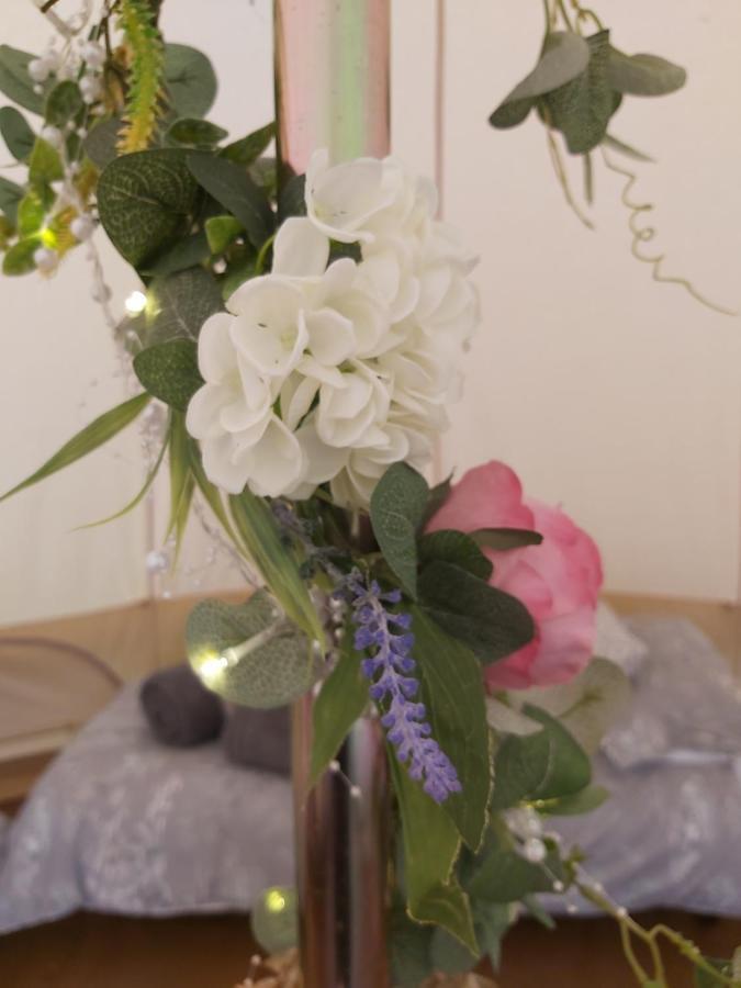 Hopgarden Glamping - Luxury 6M Bell Tent Wadhurst Экстерьер фото